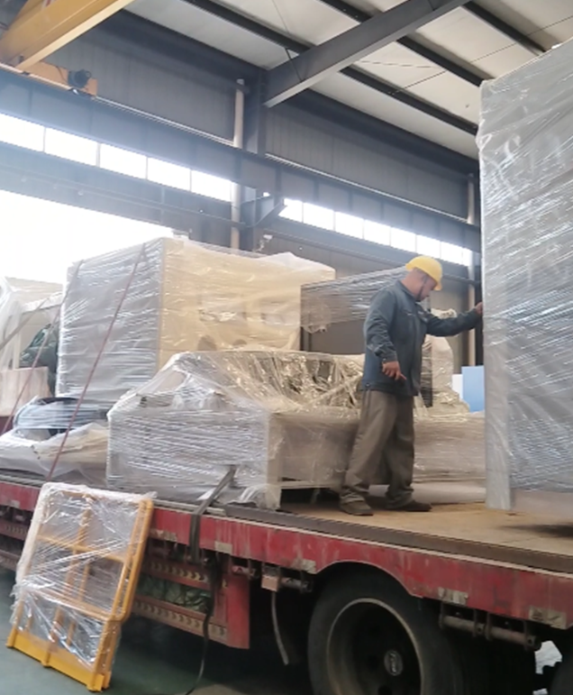 深圳喷砂机软管易破损？选择与保养技巧